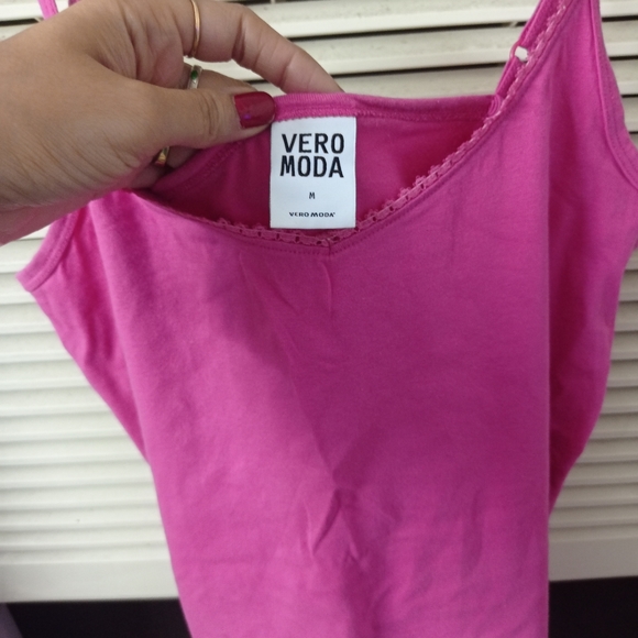 Vero Moda Spaghetti Top - Picture 4 of 6